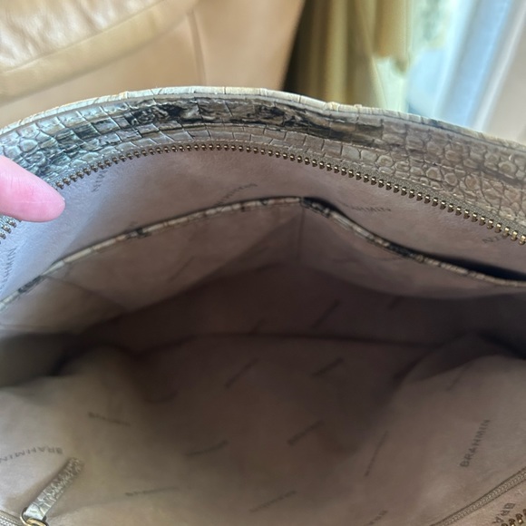 Nice new Brahmin handbag beautiful multi color - Picture 4 of 17